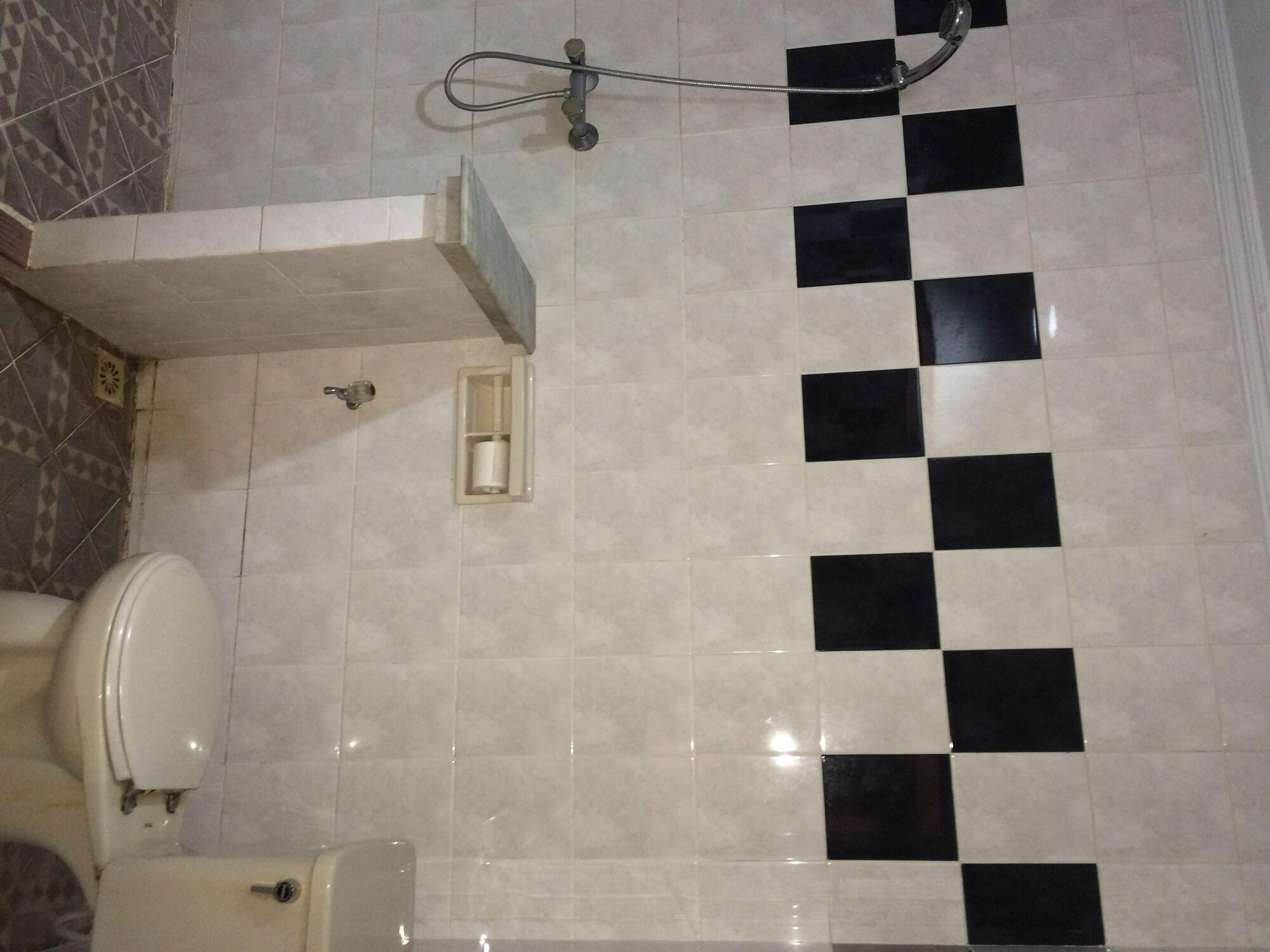 Sri Ratu Hotel ليجيان المظهر الخارجي الصورة
