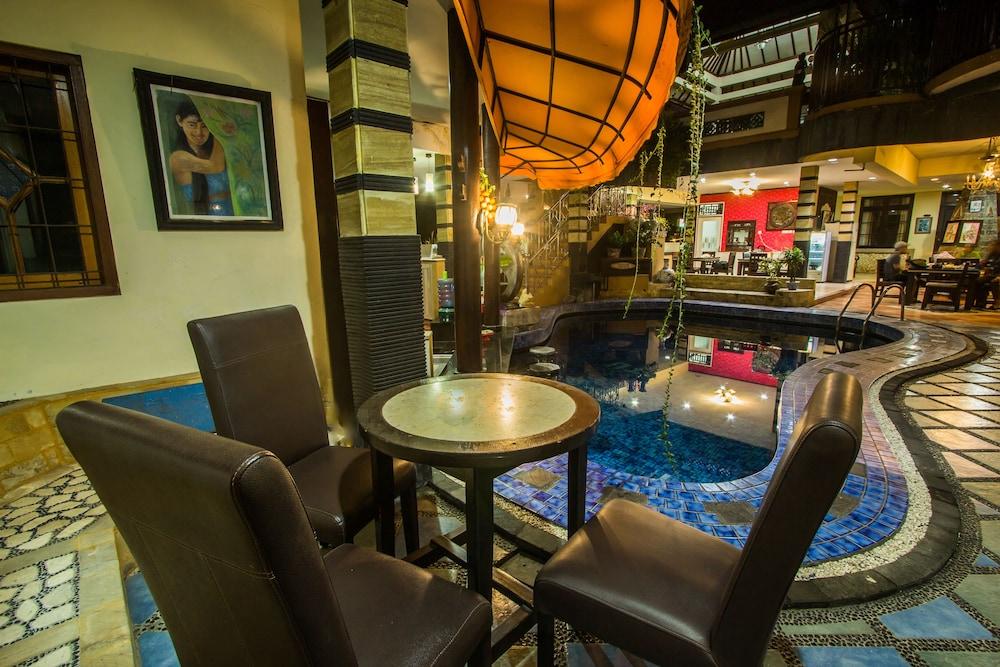 Sri Ratu Hotel ليجيان المظهر الخارجي الصورة