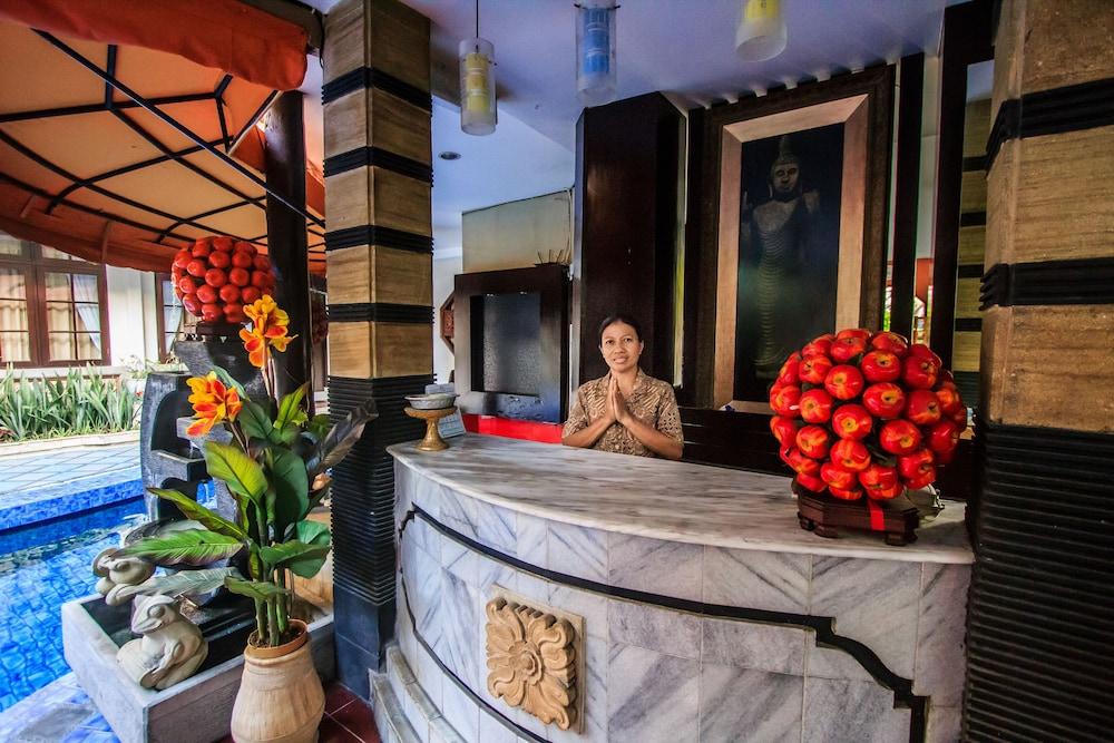 Sri Ratu Hotel ليجيان المظهر الخارجي الصورة