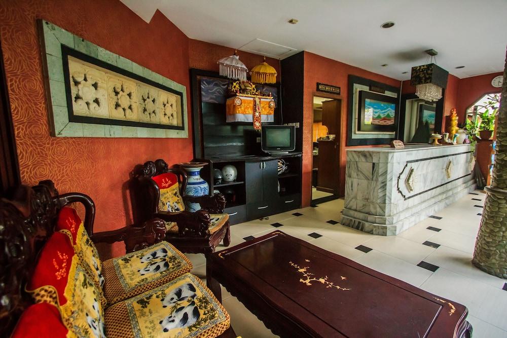 Sri Ratu Hotel ليجيان المظهر الخارجي الصورة
