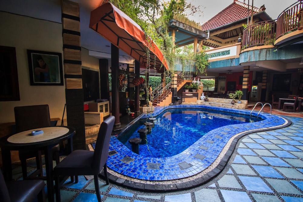 Sri Ratu Hotel ليجيان المظهر الخارجي الصورة
