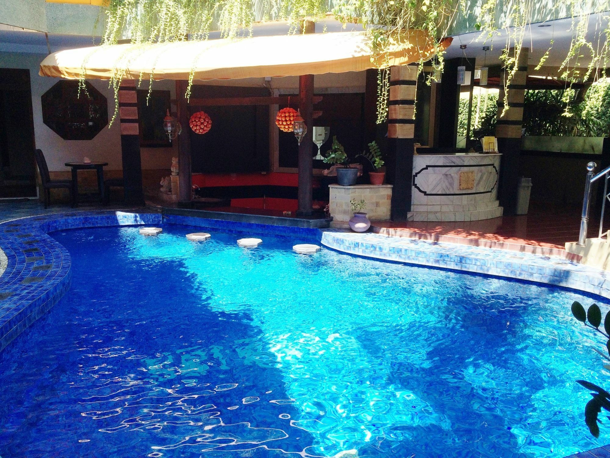 Sri Ratu Hotel ليجيان المظهر الخارجي الصورة