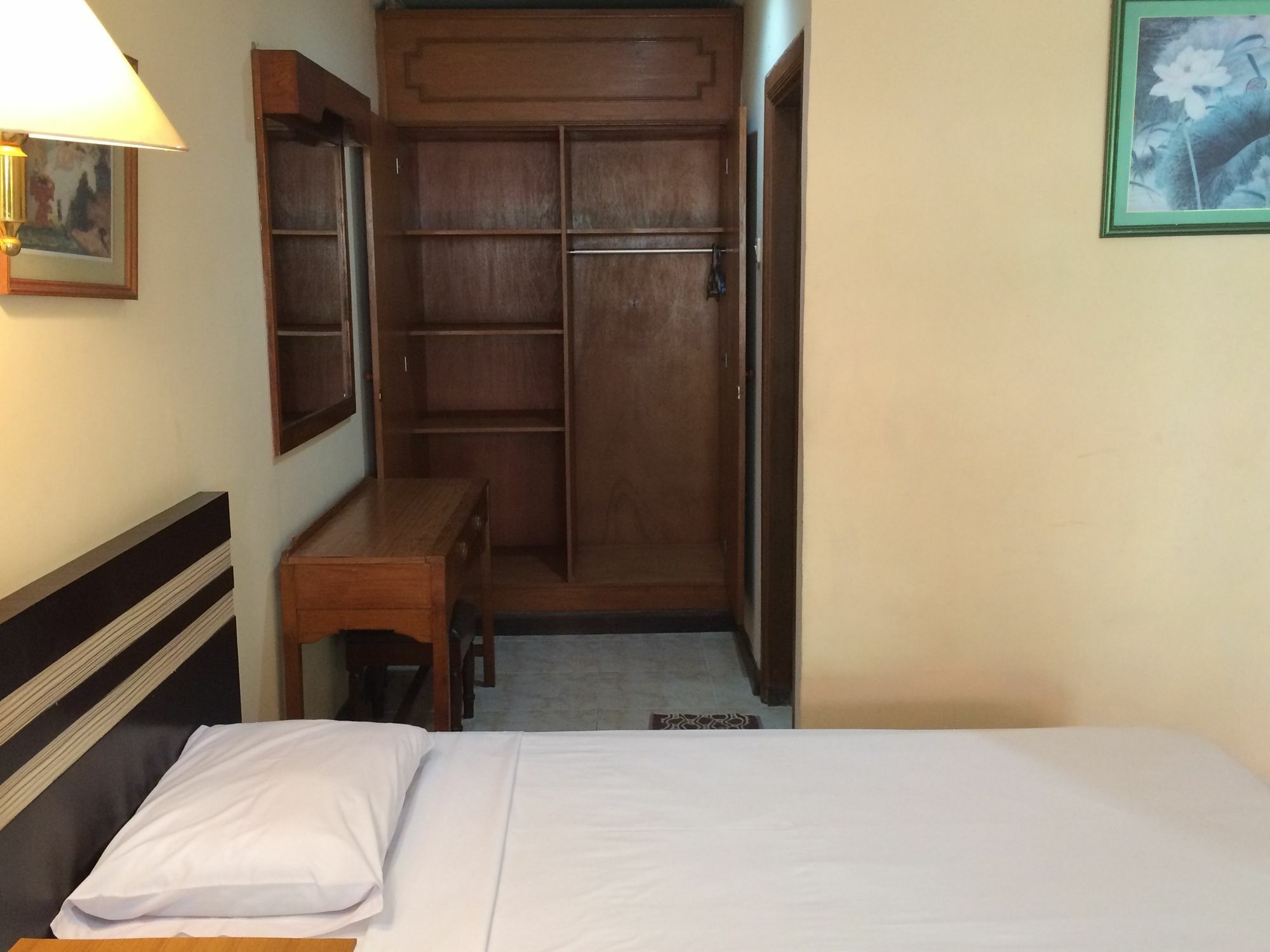 Sri Ratu Hotel ليجيان المظهر الخارجي الصورة