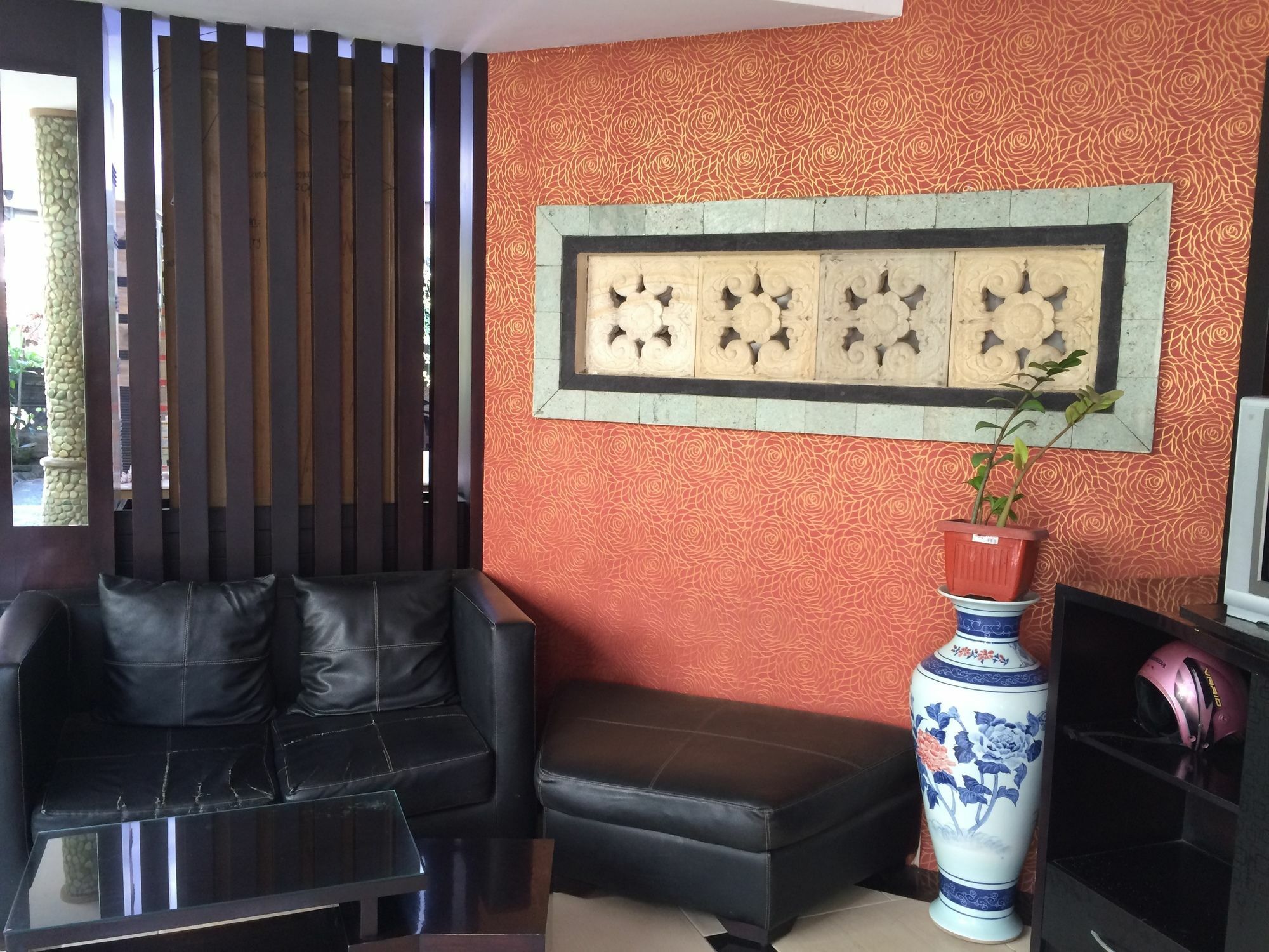 Sri Ratu Hotel ليجيان المظهر الخارجي الصورة